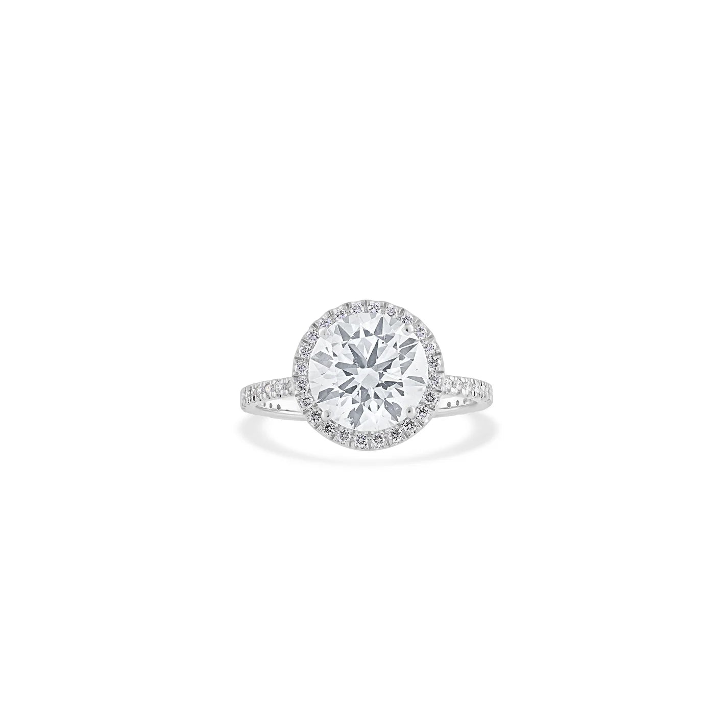 Radiant Reverie Classic Elegant Round Shape Diamond Ring