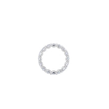 Timeless Grace- Captivating Oval Lab-Grown Diamond Ring